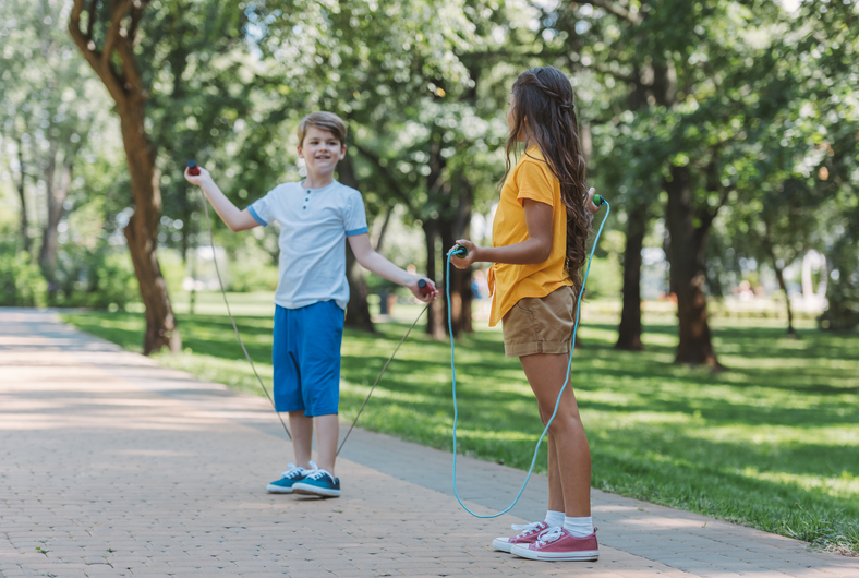 Kids playing ropes