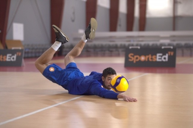 volleyball dive volleyball dive