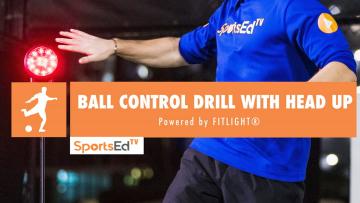 BALL CONTROL SOCCER DRILL WITH HEAD UP