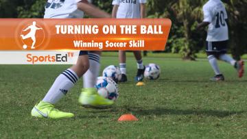 TURNING ON THE BALL - Winning Soccer Skill • Ages 10-13