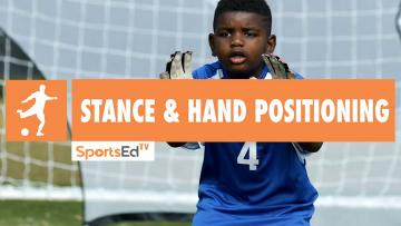 STANCE & HAND POSITIONING - Winning Goalkeeping Skills